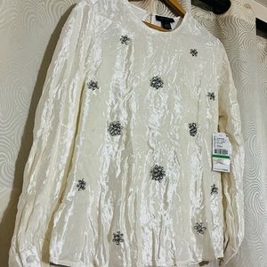 Gorgeous Velvet embellished blouse 🤩✨